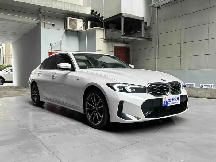 BMW 3 Series 2026 Model 325Li M Sports Set – фото 3