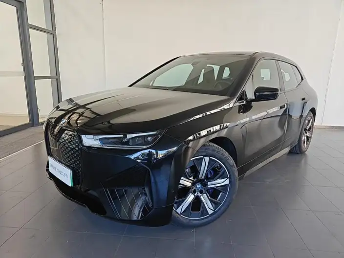 BMW iX 2023 Model xDrive40 – фото 1