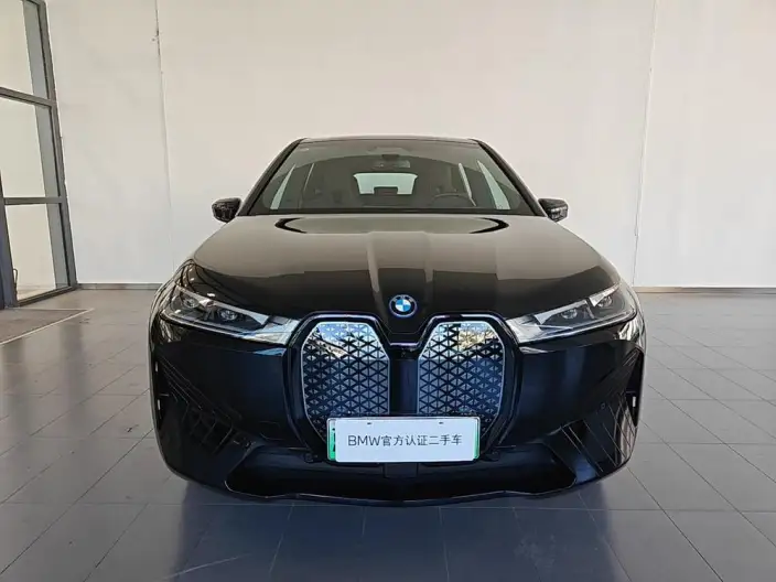 BMW iX 2023 Model xDrive40 – фото 2