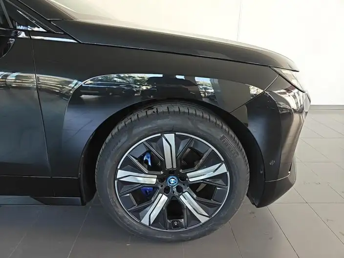 BMW iX 2023 Model xDrive40 – фото 6