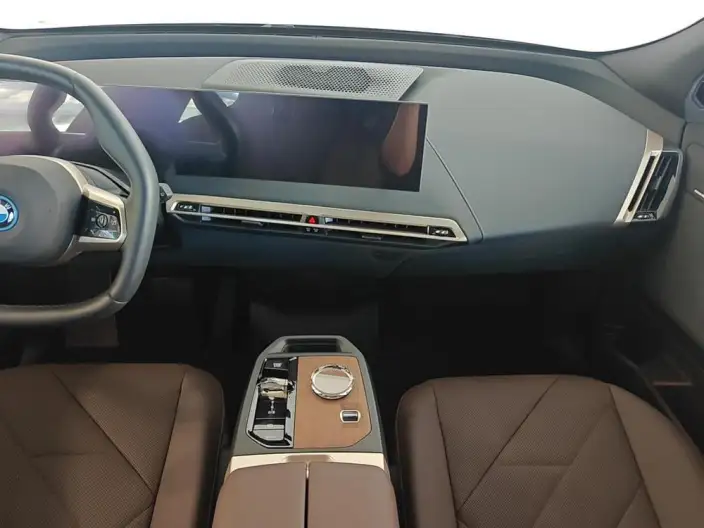 BMW iX 2023 Model xDrive40 – фото 8