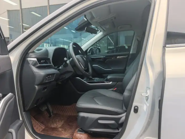 Toyota Highlander 2026 Model Hybrid 2.5L 2WD Elite Edition 5 seat – фото 8