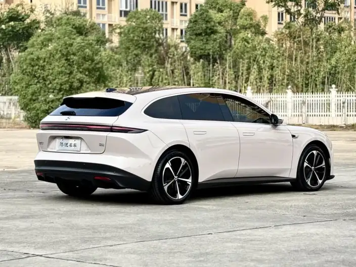 NIO ET5T 2024 Model 75kWh – фото 7