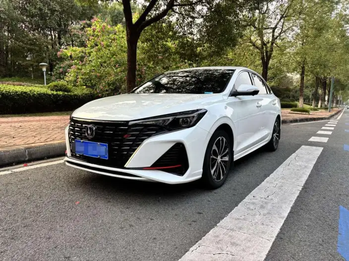 Changan Eado 2022 Model PLUS Blue whale NE 1.4T GDI DCT Flagship Model – фото 1