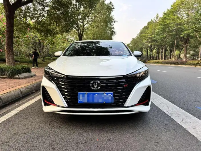 Changan Eado 2022 Model PLUS Blue whale NE 1.4T GDI DCT Flagship Model – фото 2