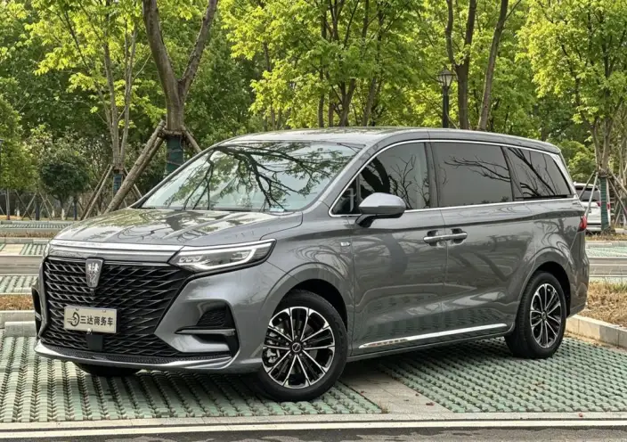 Roewe iMAX8 2022 Model 400TGI Ultimate Edition – фото 1