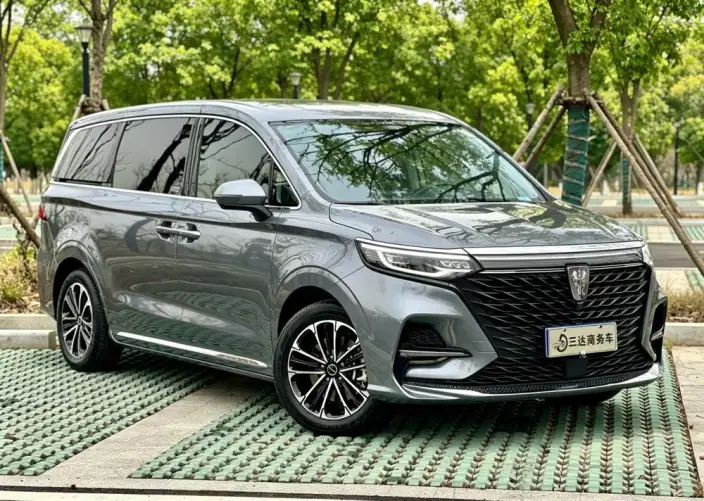 Roewe iMAX8 2022 Model 400TGI Ultimate Edition – фото 3