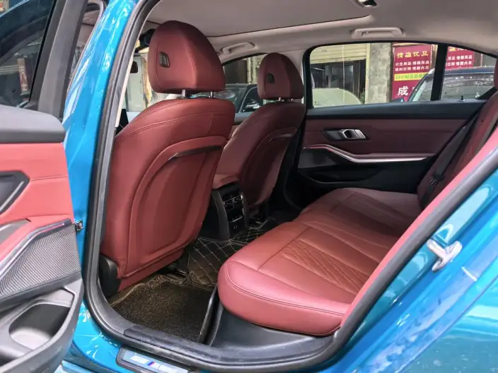 BMW 3 Series 2023 Model 325Li M Sports Set – фото 9