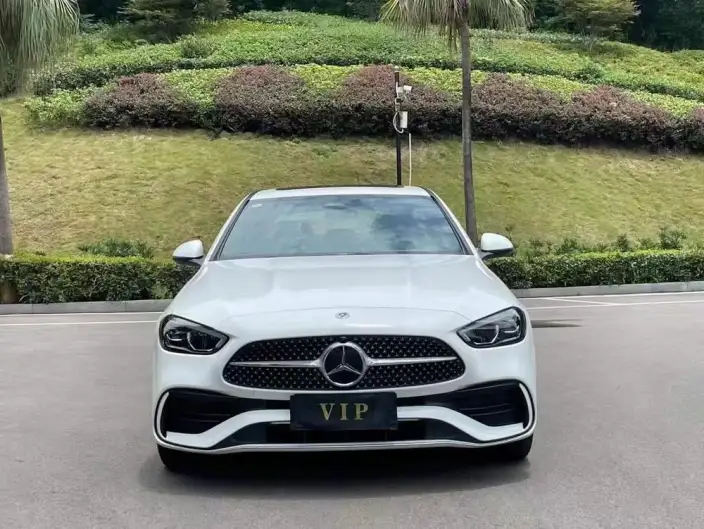 Mercedes-Benz C-Class 2023 Model C 200 L Sports Edition – фото 2