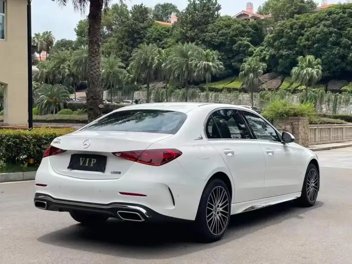 Mercedes-Benz C-Class 2023 Model C 200 L Sports Edition – фото 6