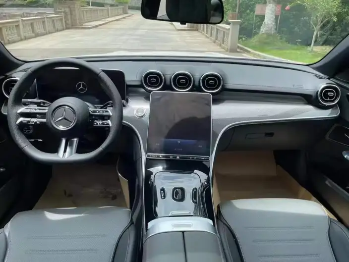 Mercedes-Benz C-Class 2023 Model C 200 L Sports Edition – фото 7