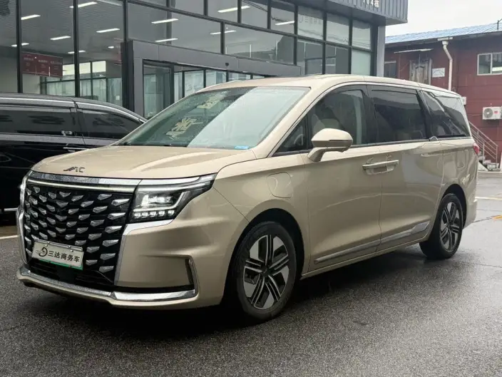 Ruifeng RF8 PHEV 2024 Model Smart Listening Edition 1.5T 150KM Noble Model