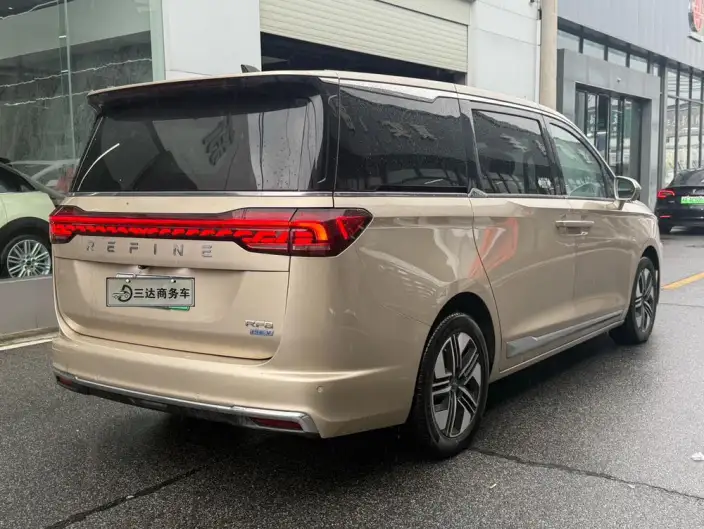 Ruifeng RF8 PHEV 2024 Model Smart Listening Edition 1.5T 150KM Noble Model – фото 6