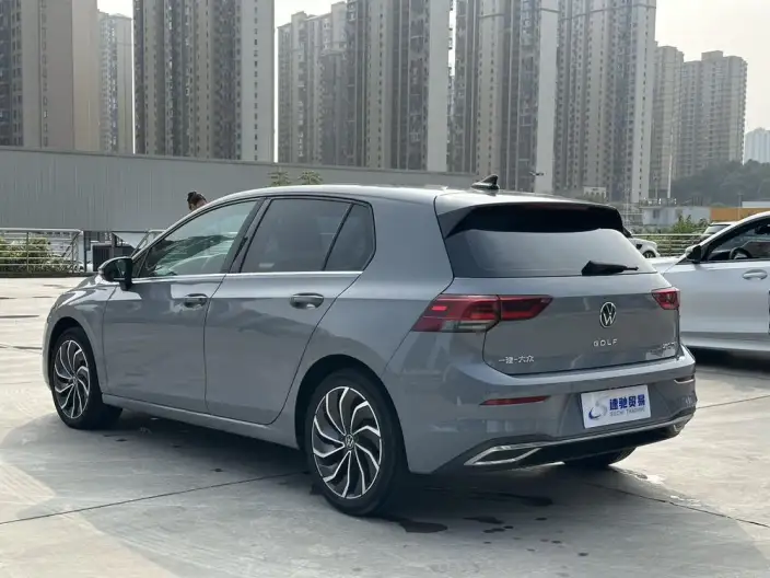 Volkswagen Golf 2021 Model 280TSI DSG Pro – фото 5