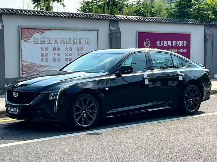 Cadillac CT5 2025 Model 28T Track Performance version – фото 1