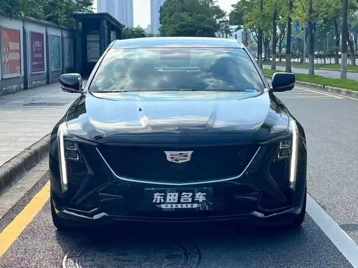 Cadillac CT5 2025 Model 28T Track Performance version – фото 2