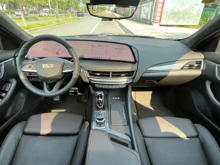 Cadillac CT5 2025 Model 28T Track Performance version – фото 6