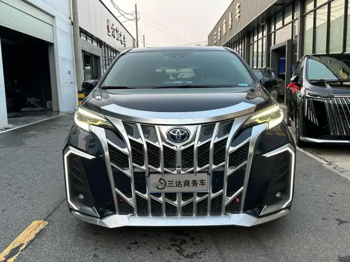 Granvia 2023 Model Intelligent Hybrid 2.5L Comfort Edition – фото 2