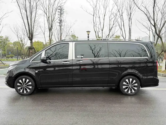 Viano 2023 Model 2.0T Business Edition 7 seat – фото 4