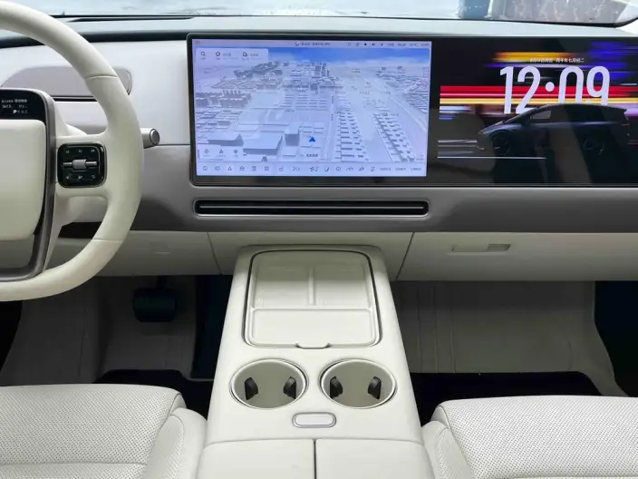 Li Auto i8 2025 Model Standard Edition – фото 6
