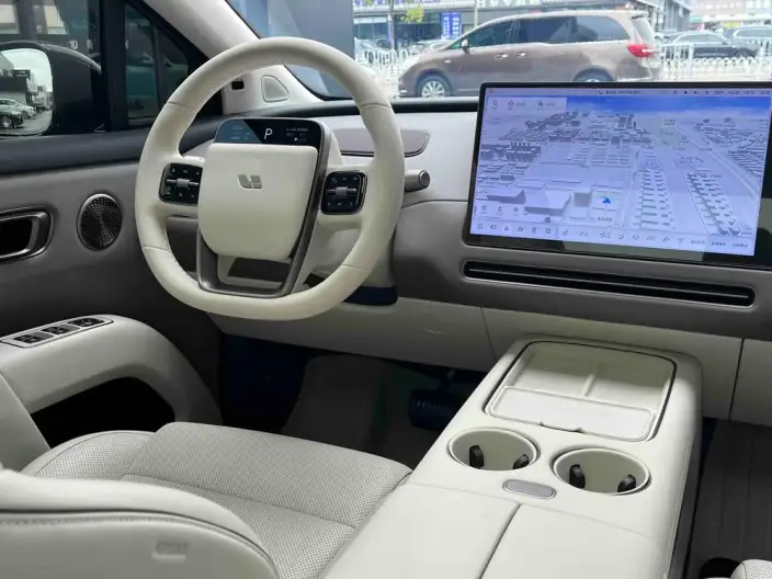Li Auto i8 2025 Model Standard Edition – фото 8