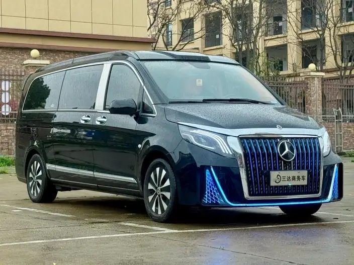 Viano 2023 Model 2.0T Business Edition 7 seat – фото 3