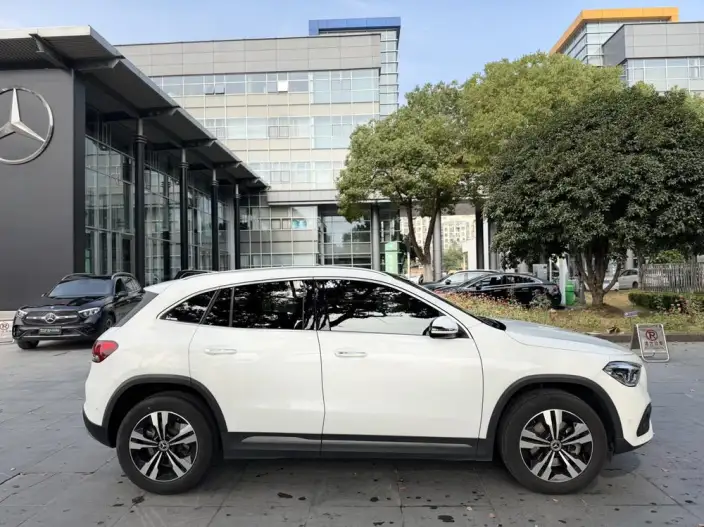 Mercedes-Benz GLA 2023 Model GLA 220 – фото 8