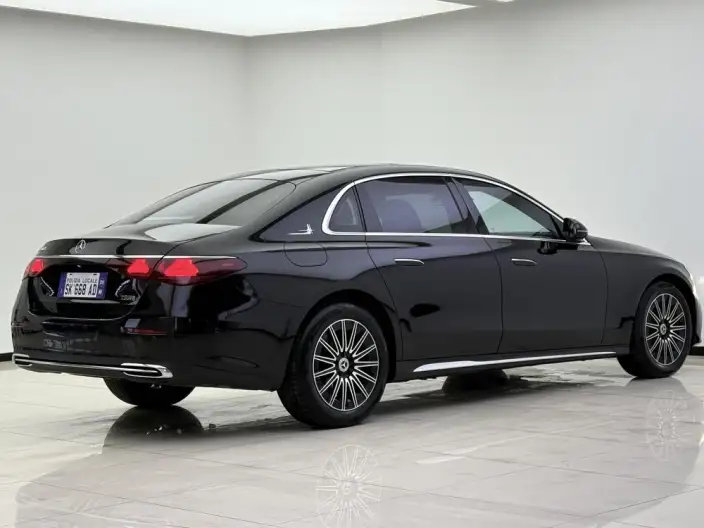 Mercedes-Benz E-Class 2024 Model Facelift E 260 L sedan – фото 4