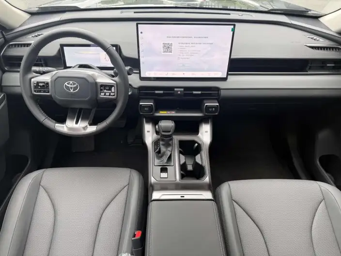 Toyota RAV4 2026 Model 2.0L 2WD Deluxe Edition – фото 8