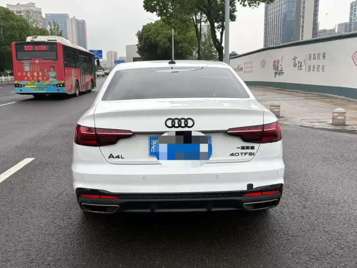 Audi A4 L 2022 Model 40 TFSI Fashion Dynamic Model – фото 5