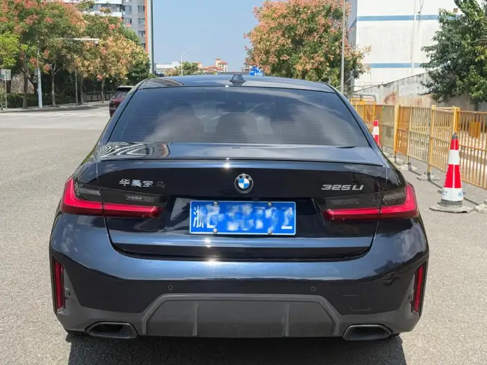 BMW 3 Series 2023 Model 325Li M Sports Night Set – фото 5