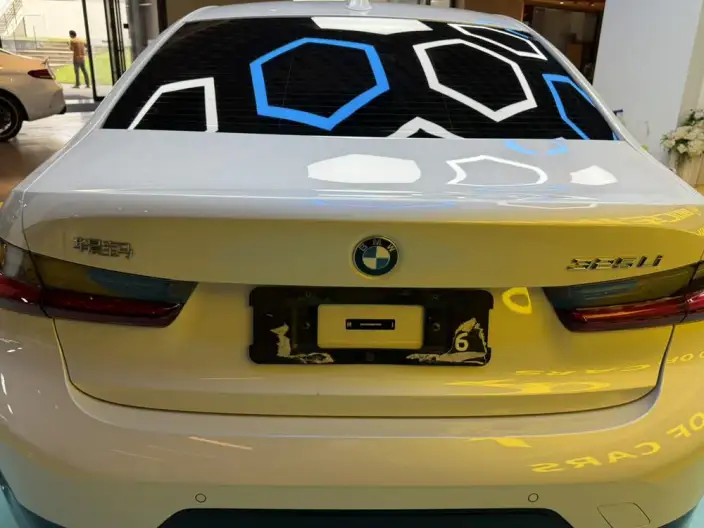 BMW 3 Series 2025 Model 325Li M Sports Set – фото 4