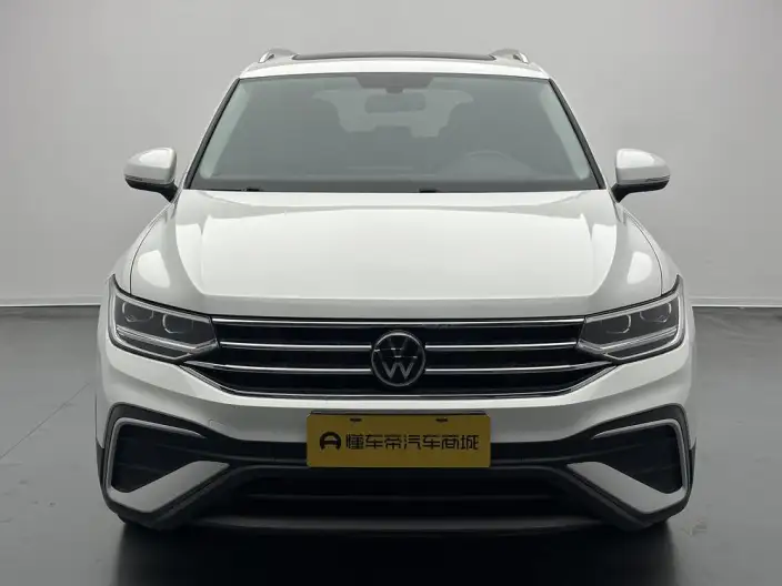 Volkswagen Tiguan L 2023 Model 300TSI 2WD Smart Edition – фото 2