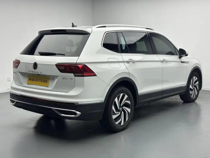 Volkswagen Tiguan L 2023 Model 300TSI 2WD Smart Edition – фото 7