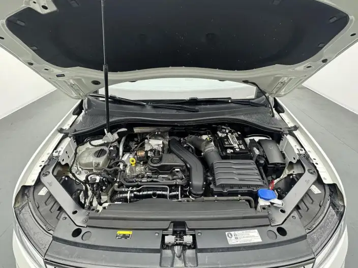 Volkswagen Tiguan L 2023 Model 300TSI 2WD Smart Edition – фото 10