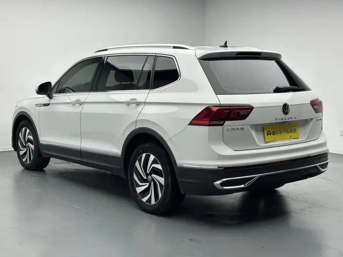 Volkswagen Tiguan L 2023 Model 300TSI 2WD Smart Edition – фото 5