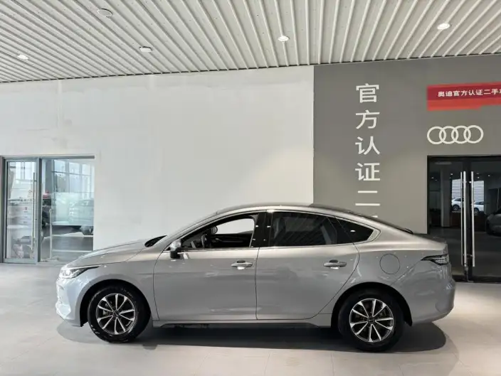 BYD Destroyer 05 2022 Model DM-i 55KM Comfort Model – фото 3