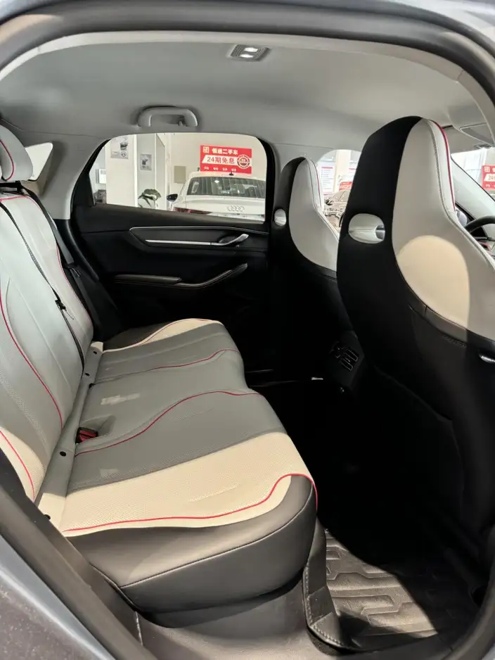BYD Destroyer 05 2022 Model DM-i 55KM Comfort Model – фото 6
