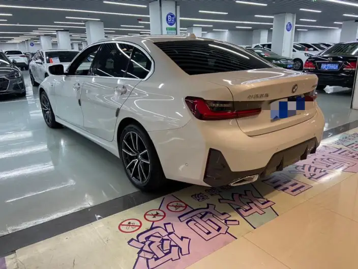 BMW 3 Series 2023 Model 325Li M Sports Set – фото 4