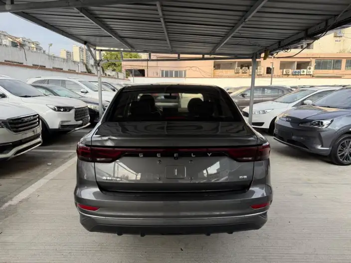 Geely Emgrand 2022 Model No. 4 Gen 1.5L CVT Noble Model – фото 5