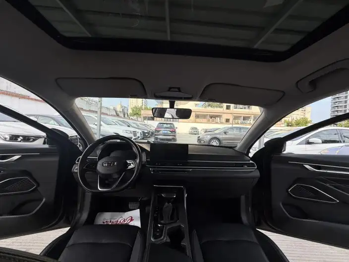 Geely Emgrand 2022 Model No. 4 Gen 1.5L CVT Noble Model – фото 9