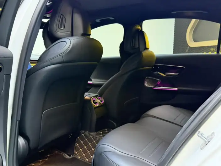 Mercedes-Benz C-Class 2024 Model C 260 L Sports Edition – фото 10