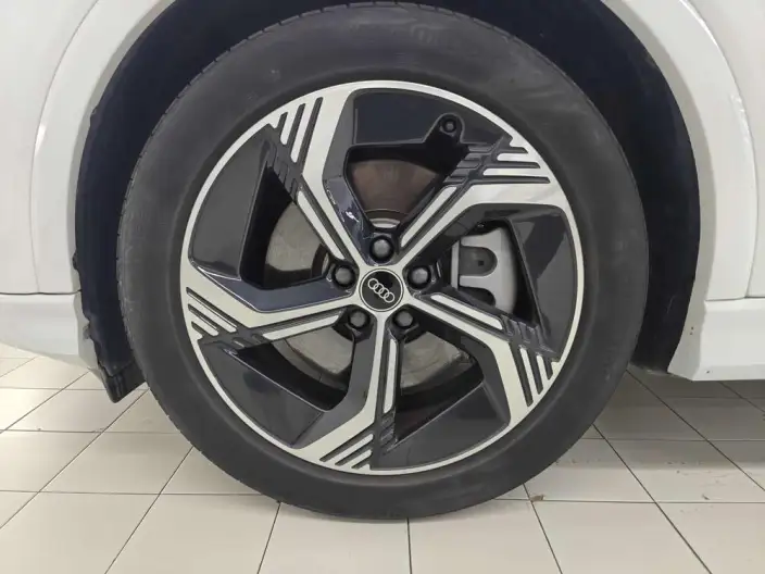 Audi Q4 e-tron 2024 Model 40 e-tron Chuangxing Edition – фото 6