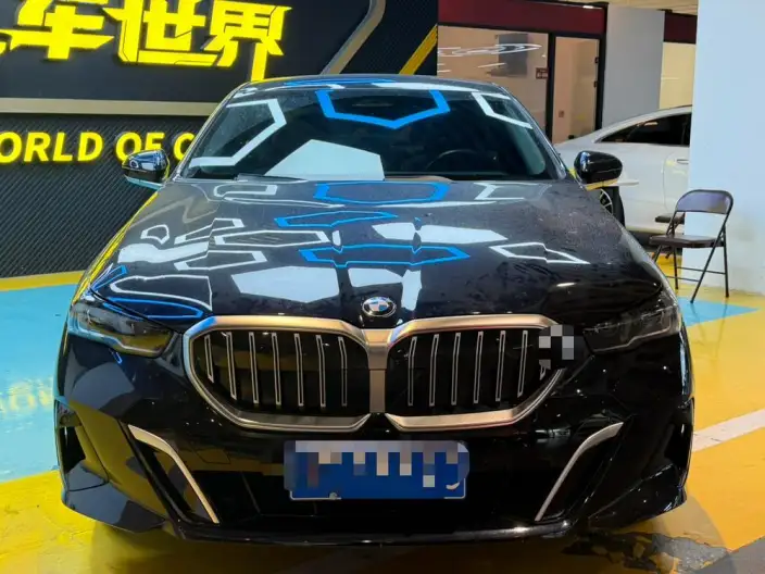 BMW 5 Series 2024 Model 530Li Leading Model Luxury Set – фото 2