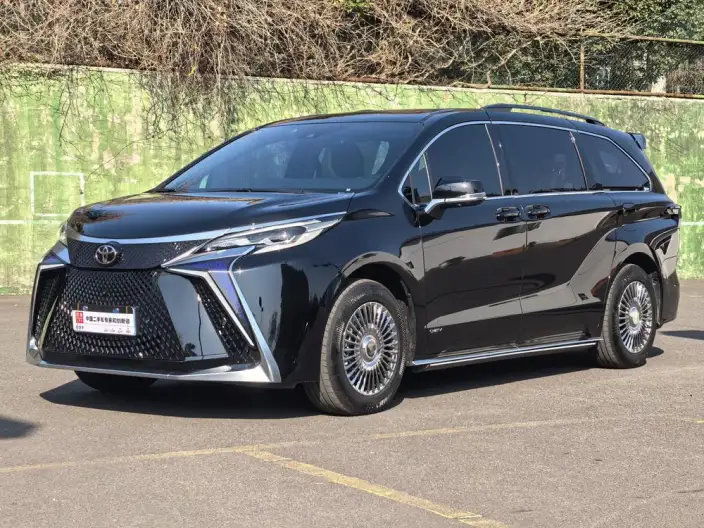 Toyota Sienna 2024 Model Hybrid 2.5L Comfort Edition – фото 1