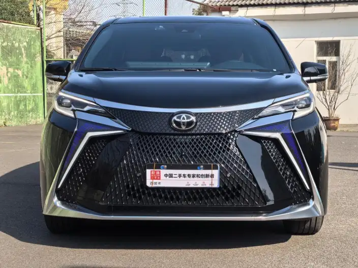 Toyota Sienna 2024 Model Hybrid 2.5L Comfort Edition – фото 2