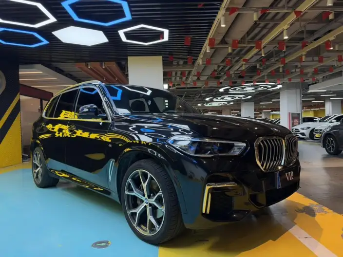 BMW X5 2022 Model xDrive 40Li M Sports Set – фото 3
