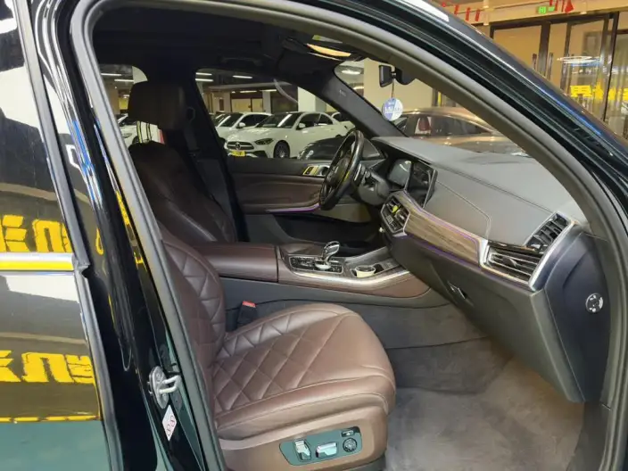 BMW X5 2022 Model xDrive 40Li M Sports Set – фото 8