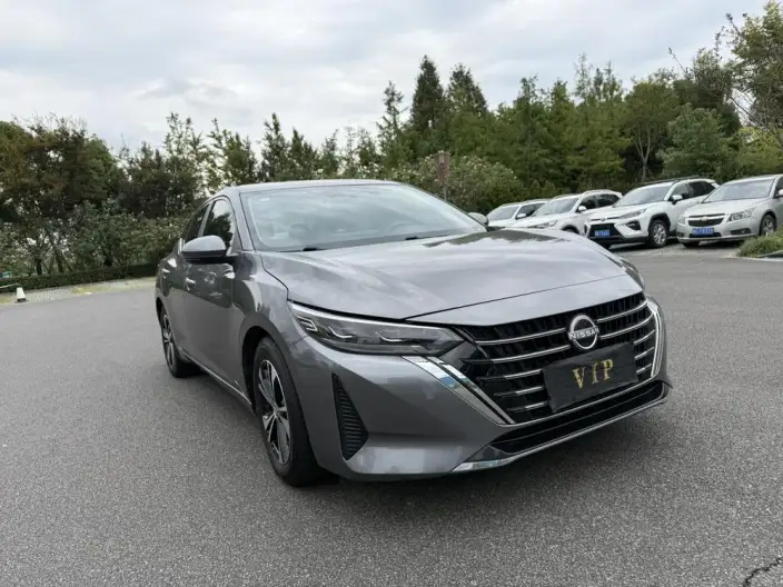Nissan Sylphy 2023 Model 1.6L CVT Yuexiang Edition – фото 3