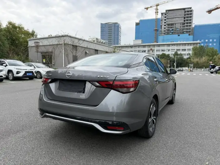 Nissan Sylphy 2023 Model 1.6L CVT Yuexiang Edition – фото 6